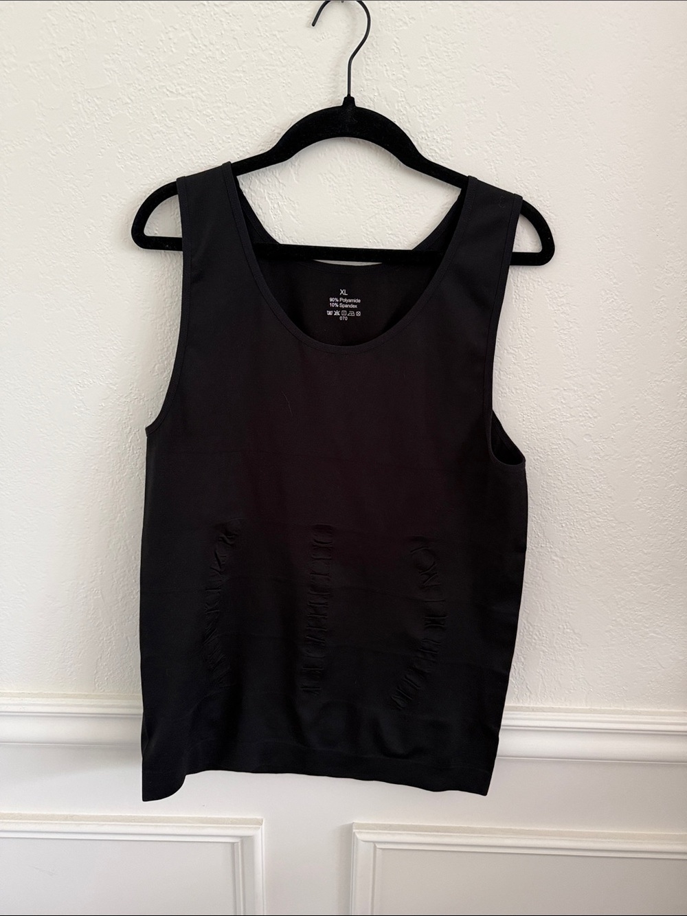 Black Women’s Sleeveless Tank Top